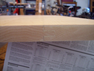 Side view of the top tongue and groove joint